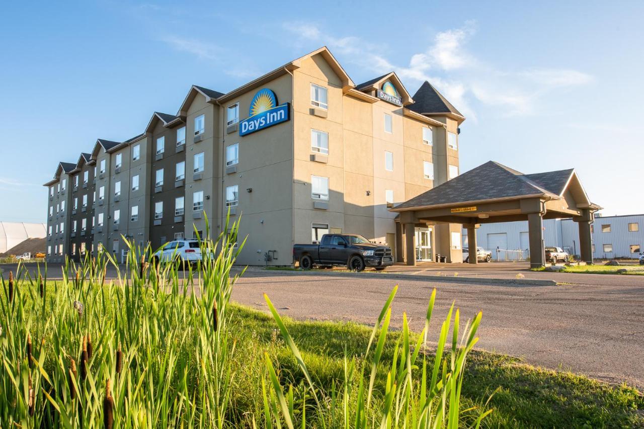 Days Inn By Wyndham Bonnyville Extérieur photo
