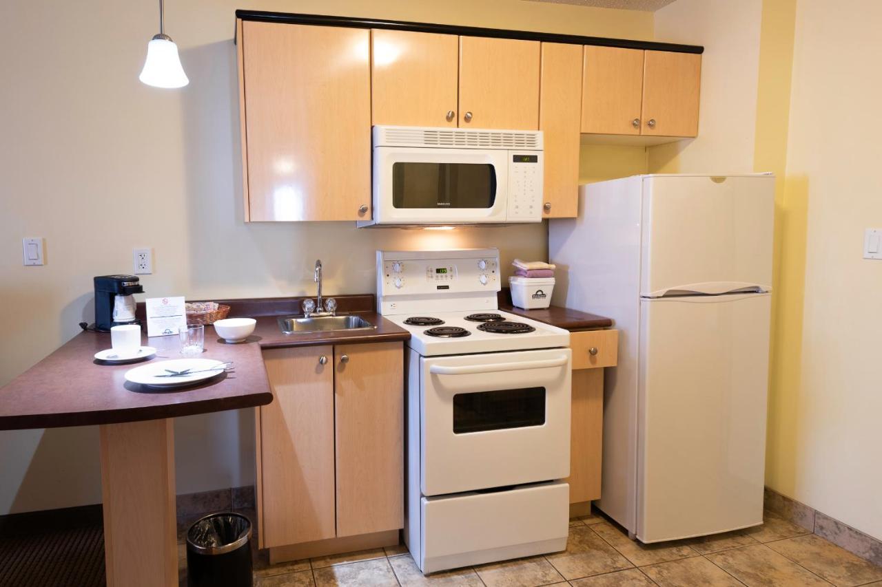 Days Inn By Wyndham Bonnyville Extérieur photo